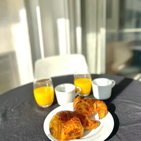 Beautiful 1 - Br - Next To Rue Antibes Apartamento